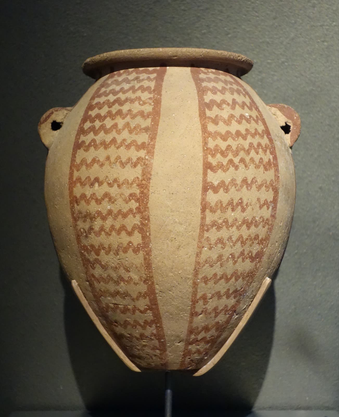Painted Predynastic Egyptian jar displayed in the Brooklyn Museum